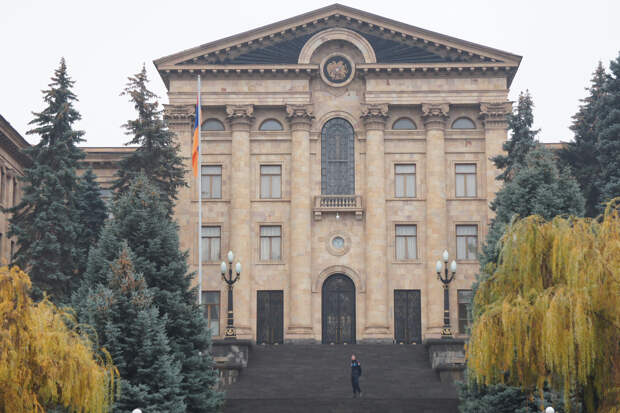 Армения и Азербайджан забеспокоились