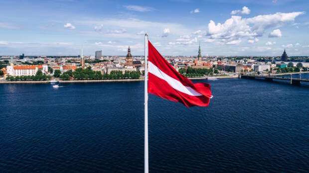 С призывом приостановить выдачу виз россиянам к ЕС обратилась Латвия