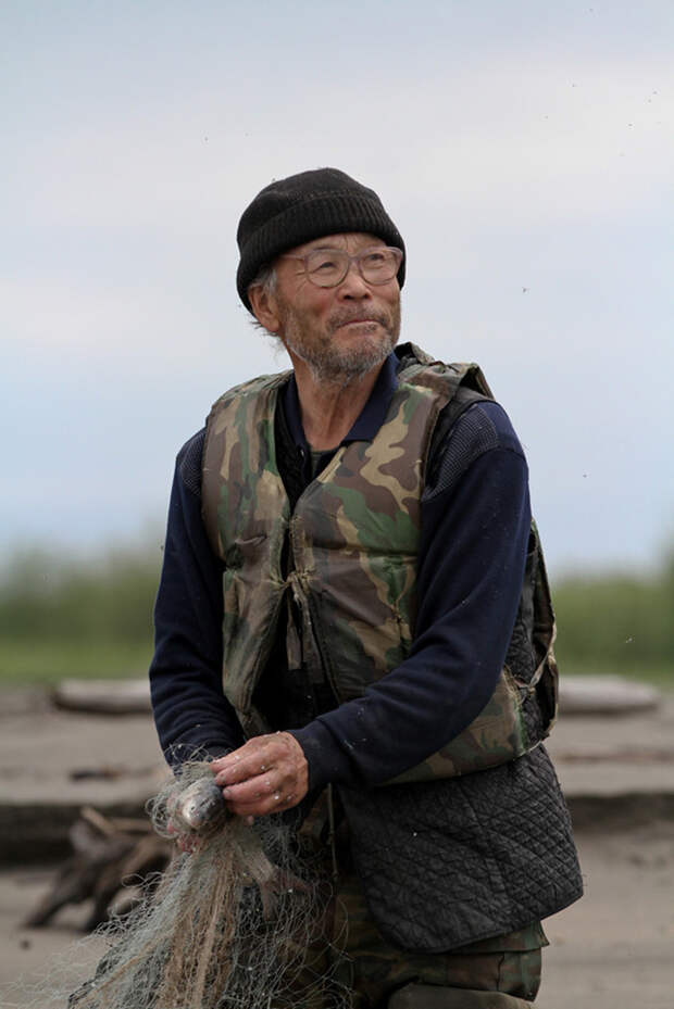 Рыбалке, как и лбви, все возрасты покорны.