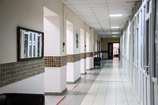 Несколько школ в российском городе закрыли из-за вспышки инфекции