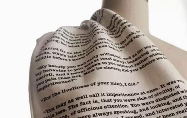 stylistic-literary-scarf