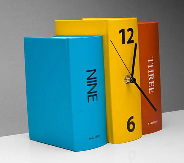 Часы Книжные