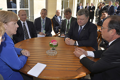 Ангела Меркель, Владимир Путин, Петр Порошенко и Франсуа Олланд