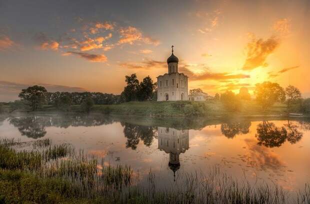 Храм Покрова на Нерли. Фото: Эдуард Гордеев