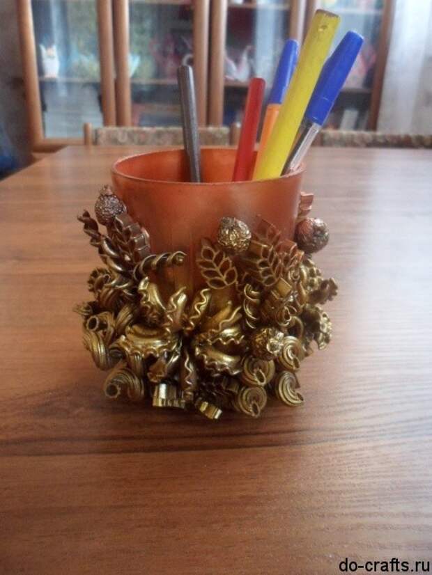 как сделать стакан из макарон
