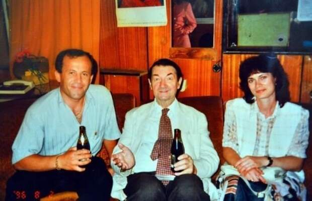 Георгий Вицин с семьёй, 1996 год жизнь, знаменитости, люди, образ, певцы, прикол