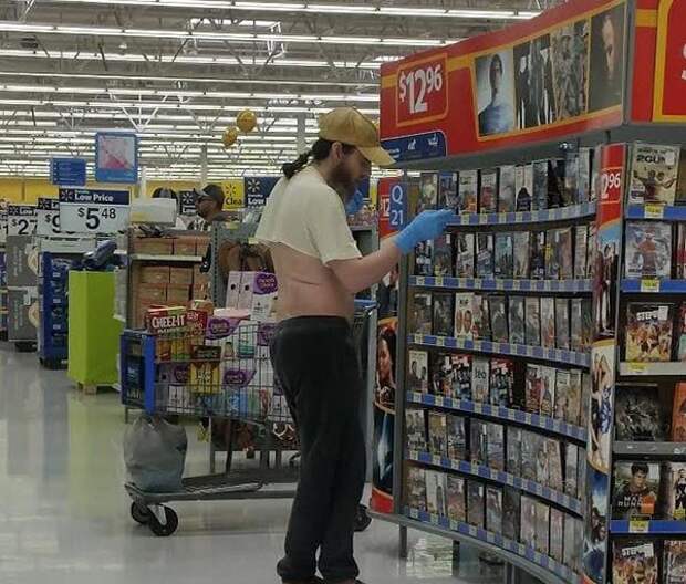 Известные кутюрье нервно курят в сторонке! 27 горе-модников из американских супермаркетов