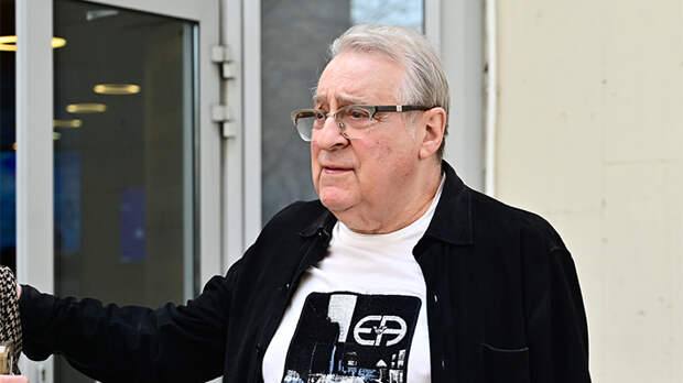 Ракетный удар по больнице в Израиле Хазанова волнует, а о том, что происходит в пограничных районах России, он и не думает. Фото: Pavel Kashaev/Global Look Press Ракетный удар по больнице в Израиле Хазанова волнует, а о том, что происходит в пограничных районах России, он и не думает. Фото: Pavel Kashaev/Global Look Press