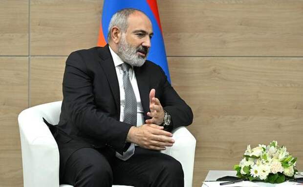 Премьер Армении Пашинян поздравил Путина и Мишустина с Днем России