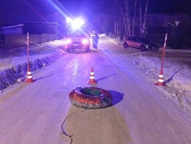 В Новгородской области погибли девушки, катавшиеся на прицепленной к машине «ватрушке»