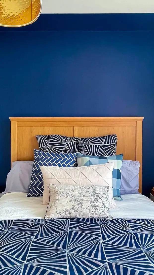 Долой стереотипы: 6 красивых спален, где использовали яркие цвета