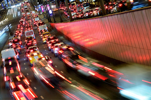 В Москве возникли беспрецедентные для 2025 года пробки