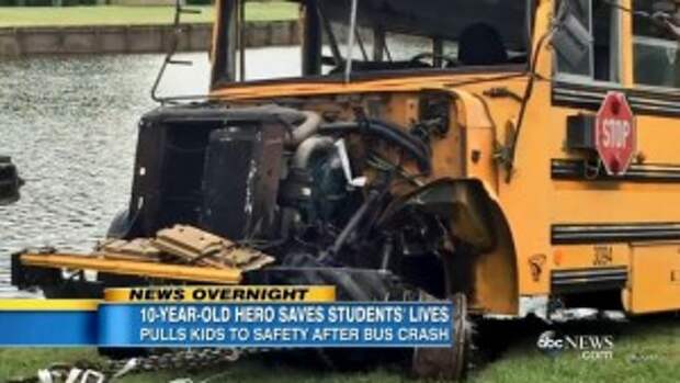 When This School Bus Crashed Into a Lake, the Driver & a 10-Year-Old Passenger Became Heroes