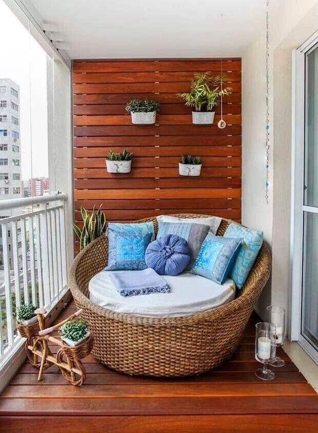 Очень красивые маленькие балконы