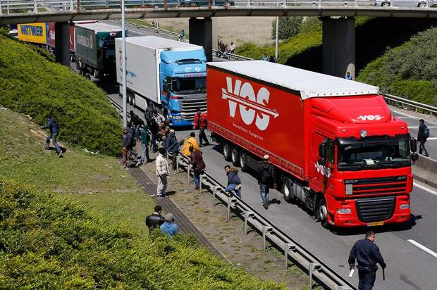 nelegal'nye migranty v Kale vo Francii (4)