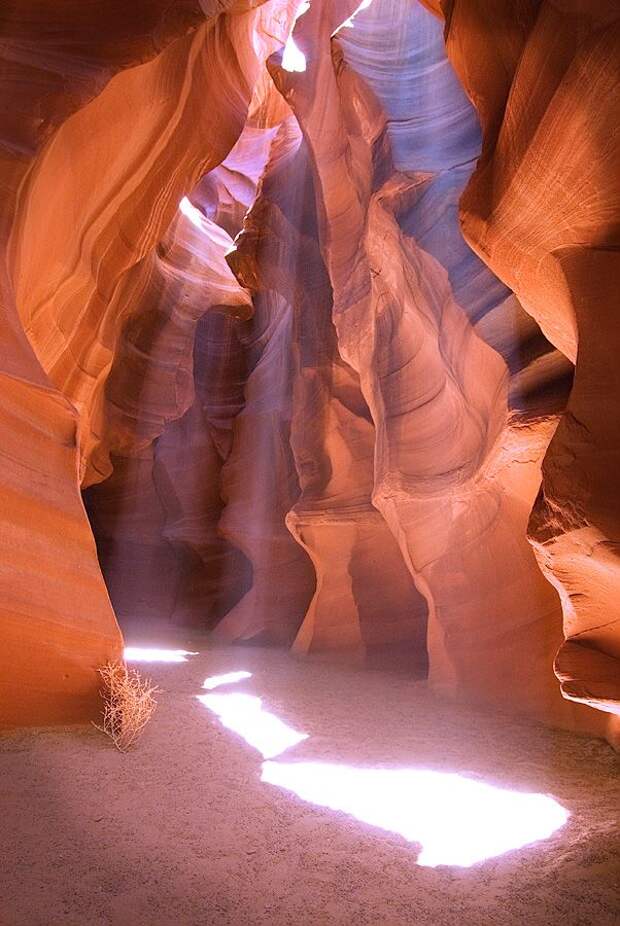 Неземная красота каньона Антилопы (25 фото)