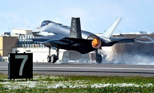Пентагон вынужден сокращать закупки F-35 из-за найденных дефектов