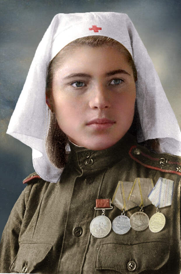 Герои Великой Отечественной войны в цветных фотографиях. (81 фото)