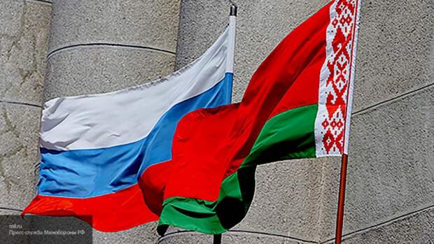Белоруссия влезает в долги перед Западом ради тактической игры с Россией