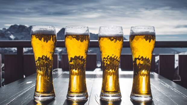 Диетолог назвал количество пива, которое можно выпить за футбольный матч