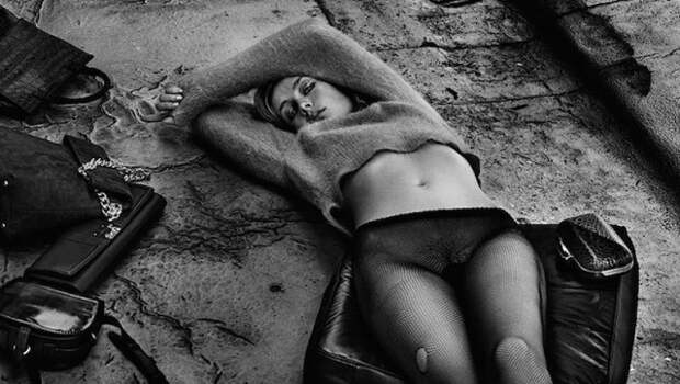 Эди Кэмпбелл в смелой фотосессии для журнала Love осень/зима 2015