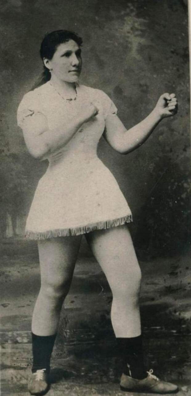 7. Hattie Stewart - чемпионка по боксу 1884 года бокс, женщины боксируют, женщины в спорте, интересно, история, спортсменки, фото
