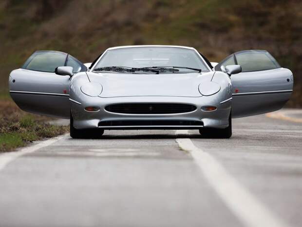 Jaguar XJ220 – не добившийся успеха суперкар jaguar, jaguar xj220, авто, автоаукцион, автомобили, олдтаймер, спорткар, суперкар
