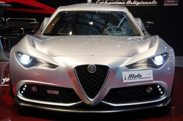 Mole Construction Artigianale 001 — среднемоторное купе Alfa Romeo 4С, «переодетое» в духе современных моделей Alfa Romeo авто, автовыставка, автодизайн, автомобили, женева, женева 2019, концепт