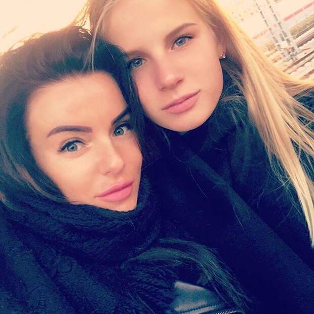 Дочка доросла до мамы Дочка доросла до мамы