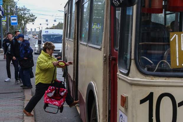 Два троллейбуса изменят маршрут в Челябинске