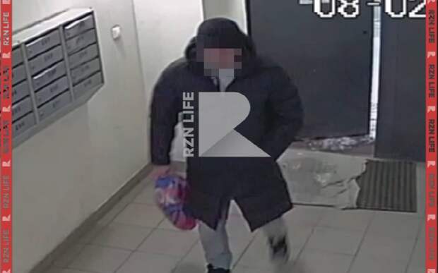 На улице Большой в Рязани мужчина обстрелял автомобиль соседа