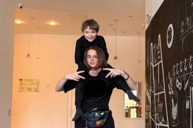 Елизавета Боярская показала свежие снимки подросшего сына