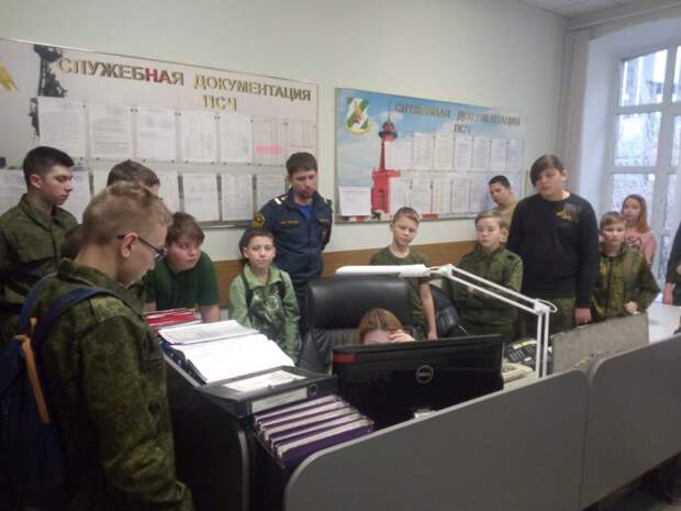 Акция «Один день из жизни сотрудников МЧС по ВАО» прошла на базе 12-й пожарно-спасательной части. Фото: Пресс-служба МЧС по ВАО Акция «Один день из жизни сотрудников МЧС по ВАО» прошла на базе 12-й пожарно-спасательной части. Фото: Пресс-служба МЧС по ВАО