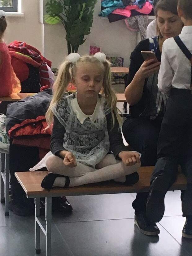 Уход в себя девушки, перемена, прикол, урок, учеба, школа, юмор