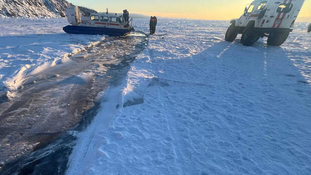 Среди погибших на Байкале туристов была семья с ребенком