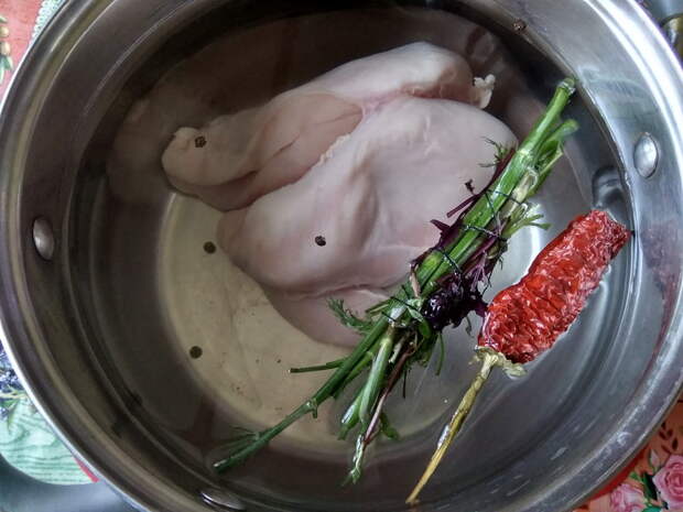 Азиатский суп-лапша с курицей. Очень простой, но вкус яркий и необычный
