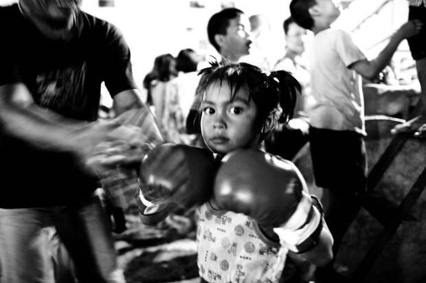 Дети на ринге: развлечение для туристов и источник дохода для многих тайцев