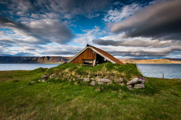 i-fell-in-love-with-iceland-but-its-a-complicated-relationship-16__880