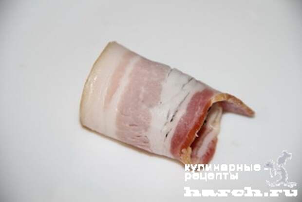 Мясные зразы с черносливом и беконом