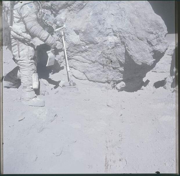 Редкие фотографии Луны от NASA