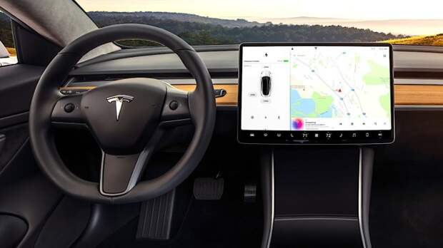 Передняя панель в электрокаре Tesla Model 3. | Фото: youtube.com.