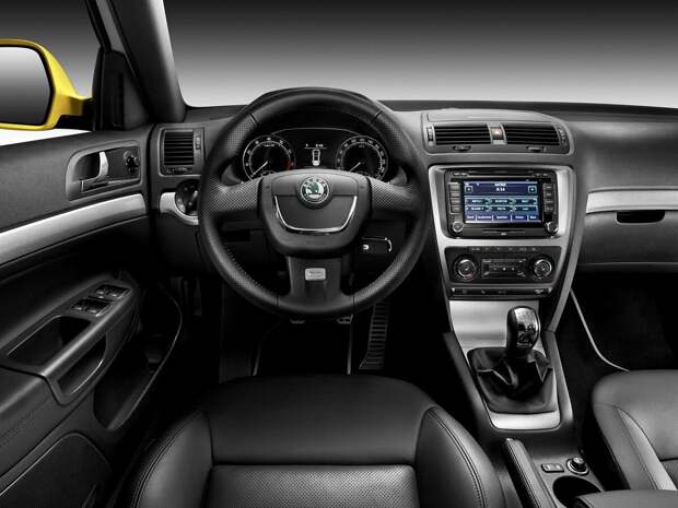 Топ-5 бюджетных авто для того, чтобы снова ощутить себя молодым.