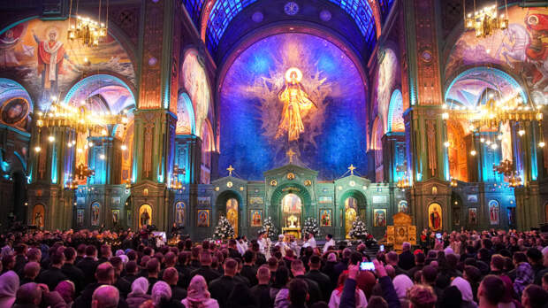 Ссоры, работа и гадания: что можно и чего нельзя делать в Рождественский сочельник