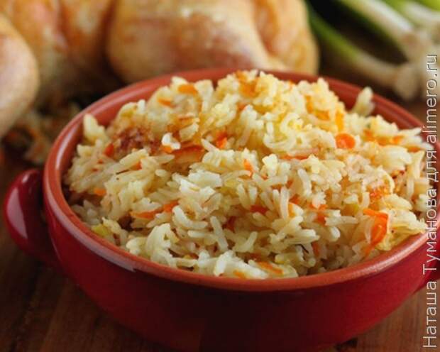 ЖАРЕНЫЙ ЦЫПЛЕНОК С РИСОМ ЖАРЕНЫЙ ЦЫПЛЕНОК С РИСОМ