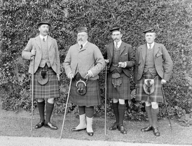 Джентельмены в килтах /Фото:digitalshortcut.me Джентельмены в килтах /Фото:digitalshortcut.me