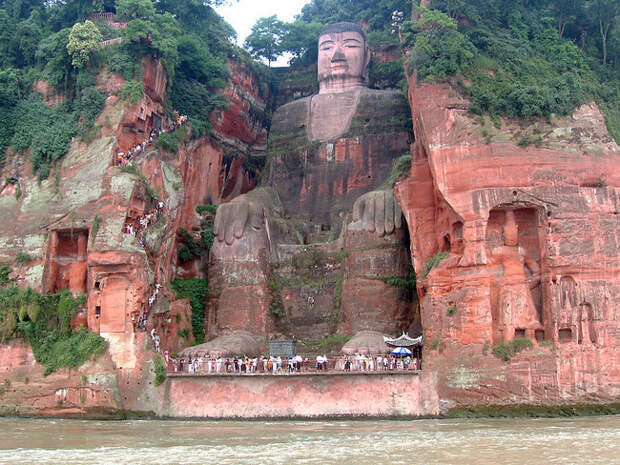 3. Статуя Будды в Лэшане, Китай  высота, мир, статуя