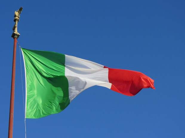 Брюссель пришел ярость из-за отказа Италии совершать «суицид»