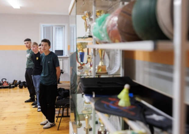 В Киеве мобилизовали учителя физкультуры прямо на уроке