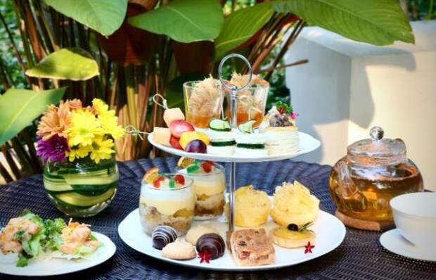 Стол для чаепития должен быть красиво сервирован / Фото: gourmetbangkok.com Стол для чаепития должен быть красиво сервирован / Фото: gourmetbangkok.com
