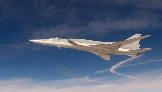 Бомбардировщик Ту-22М3 сможет нести четыре гиперзвуковые ракеты "Кинжал"
